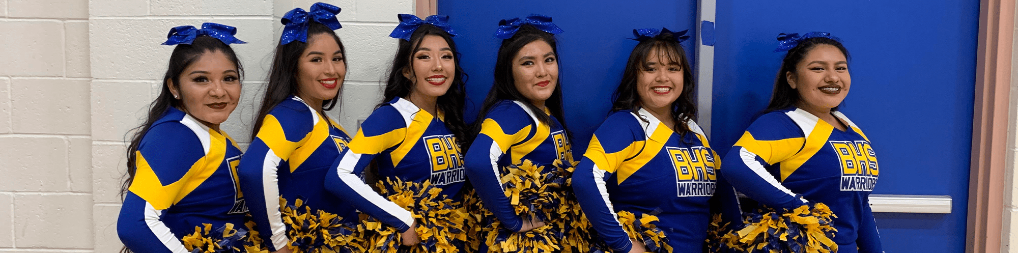 Six BHS Warrior cheerleaders posing together